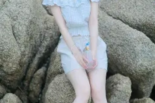 王者荣耀电竞选手西安WE小新被爆家暴出轨女生表示曾有过轻生的想法